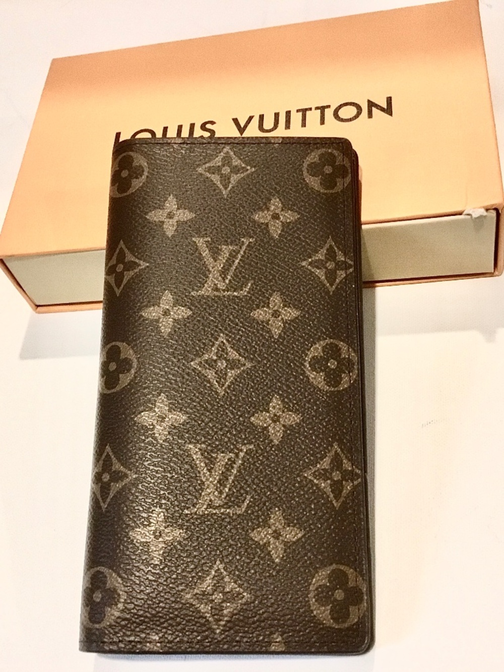LOUIS VUITTON MONOGRAM ZIP AROUND LONG WALLET